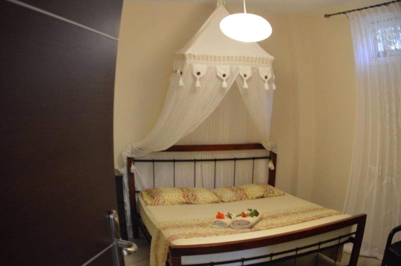 Sunny Garden Apartment Plataria Luaran gambar