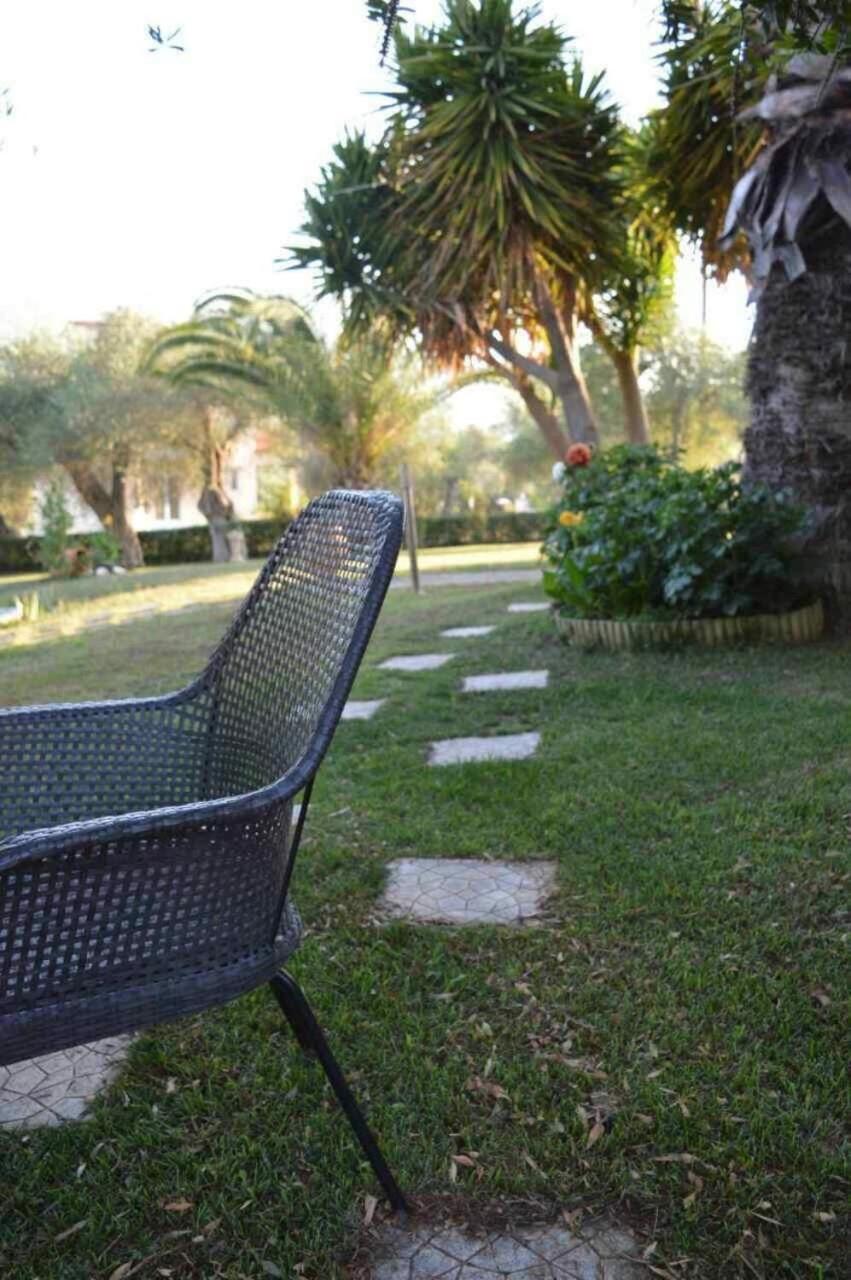 Sunny Garden Apartment Plataria Luaran gambar
